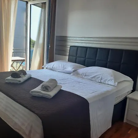 Sea Star Apartment